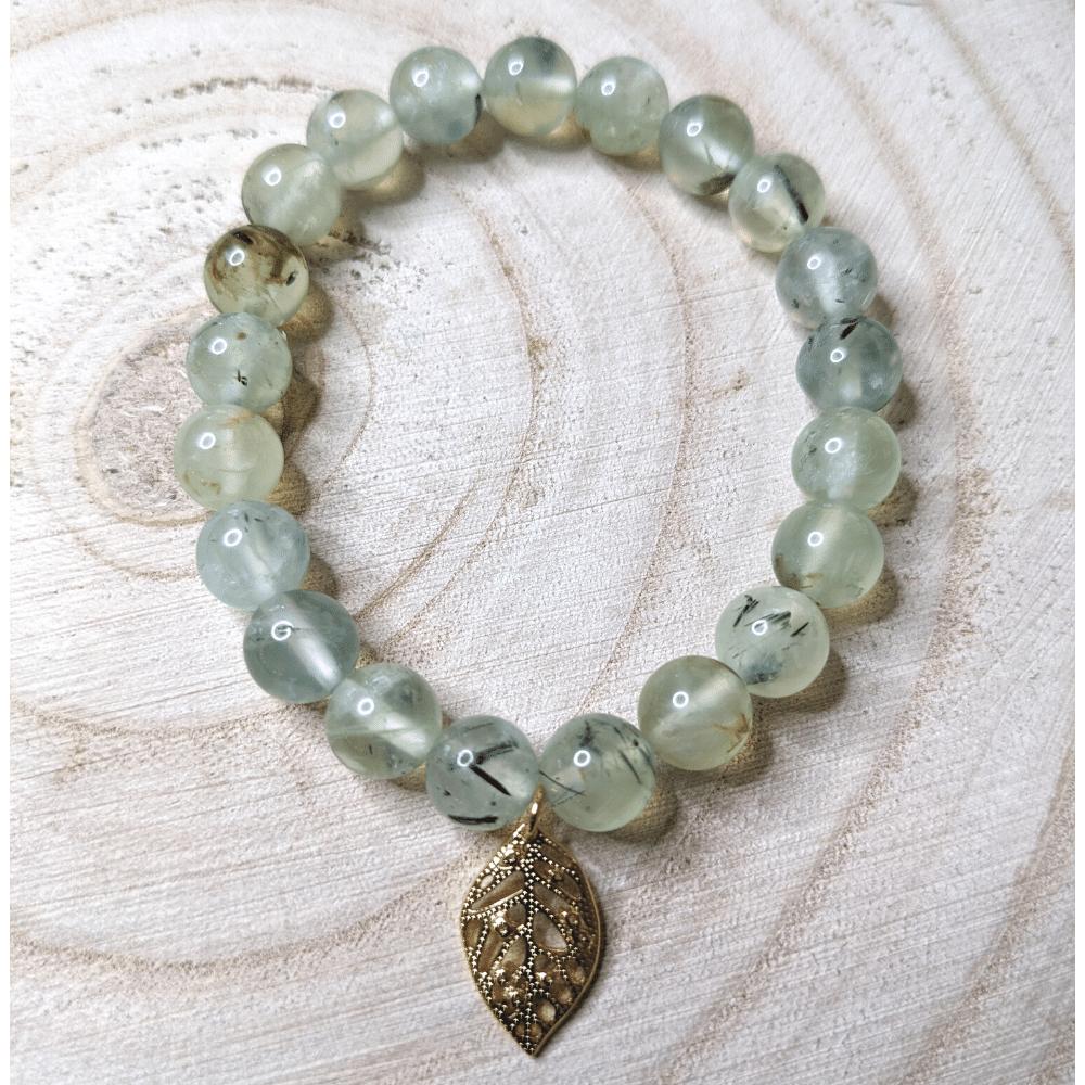 prehnite_monstera_bracelet_251_wood_bg